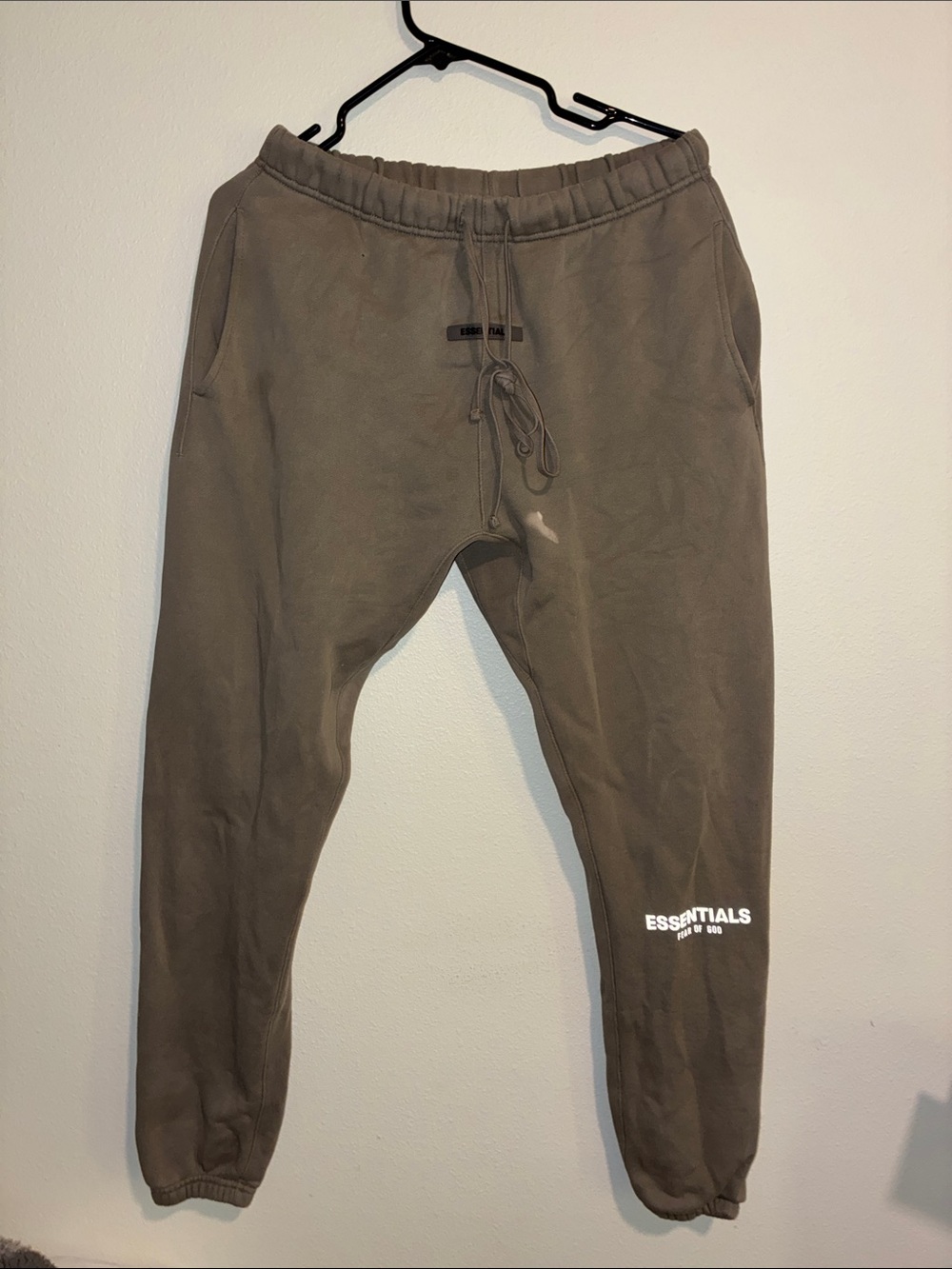 ESSENTIALS Fear of God Taupe Sweatpants Joggers Small Flawed